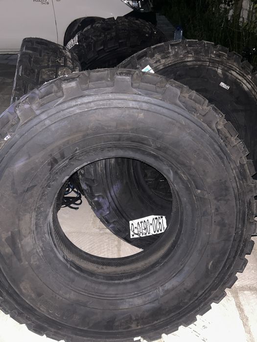 Шина 12.5 R20 грузовой шина