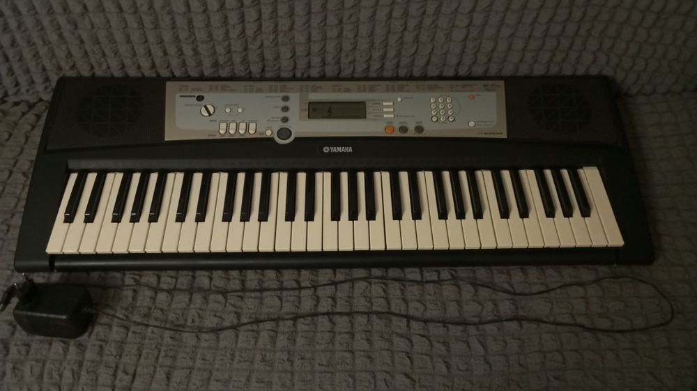 Yamaha psrE203, 61 клавиш