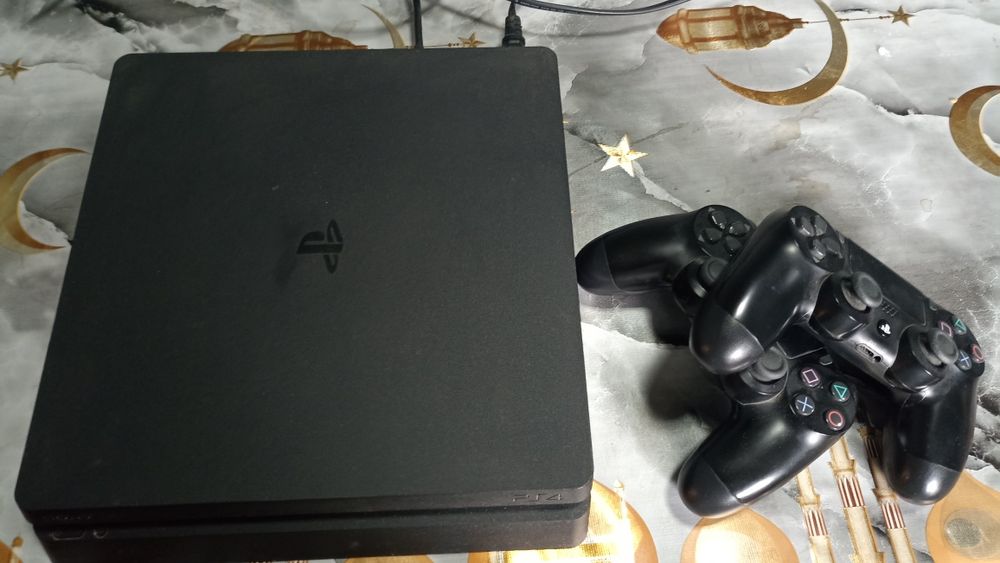Ps4 plus 1Tb aybi yo