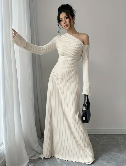 Новое платье очень красивое