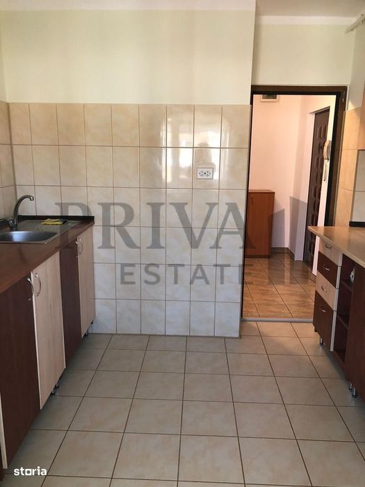 Apartament 3 camere, 2 bai, 65 mp, centrala proprie — fotografia 3