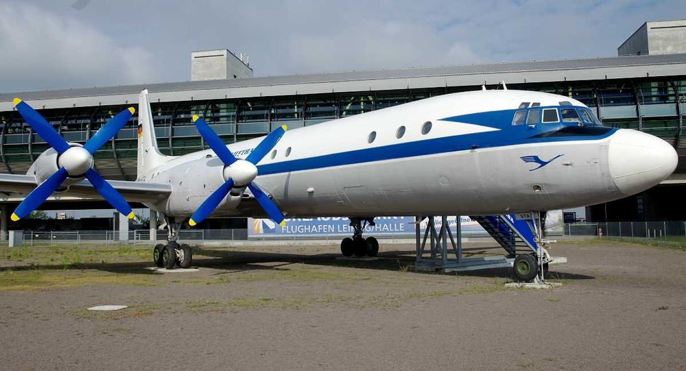 модель самолёта Ил-18 VEB KVZ Deutsche Lufthansa 1962