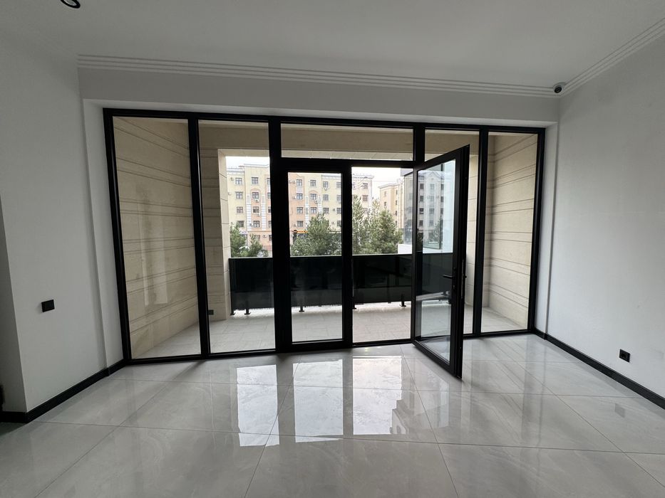 Bino ijaraga berialdi 4 qavat+padvol 1277 mt2 Nurafshon kocha 1-linya