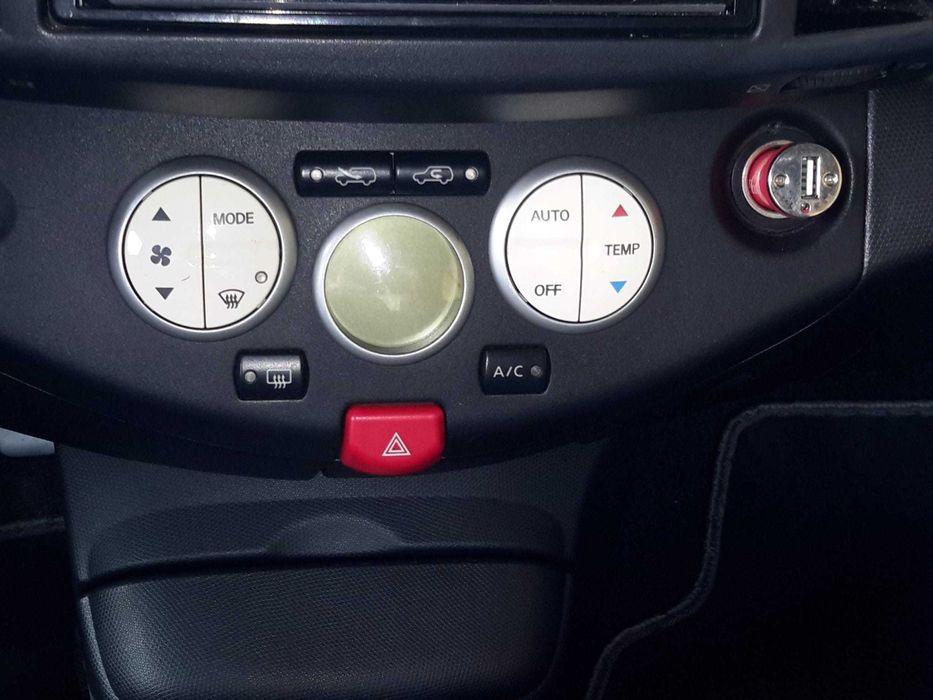 Nissan Micra decapotabila 1.4 benzina