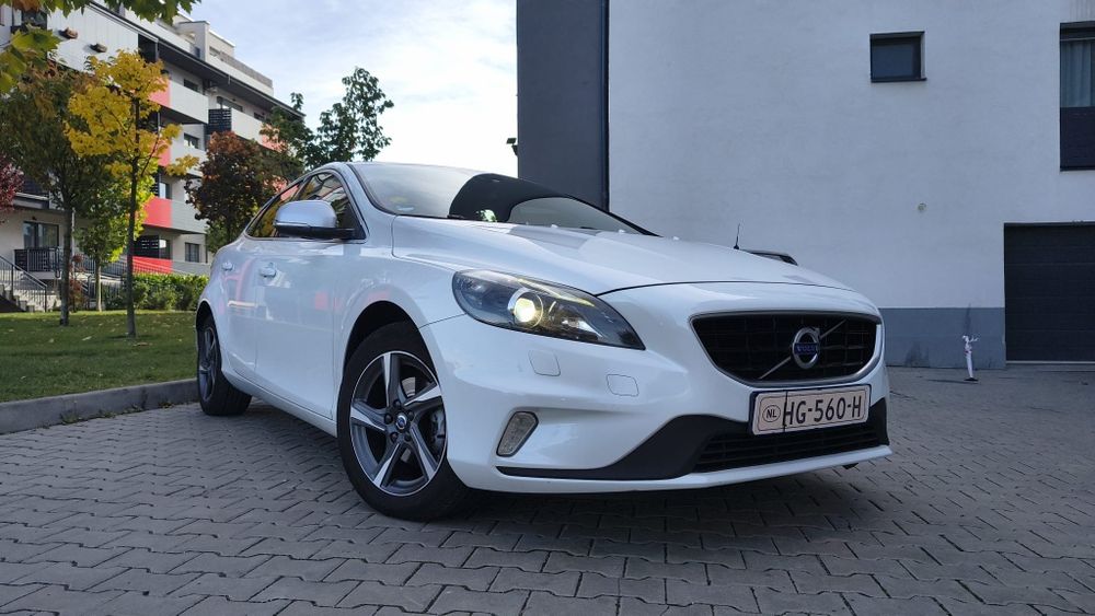 Volvo V40