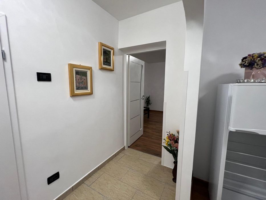 Inchiriez apartamant 1 camera zona Arcu (Gara)