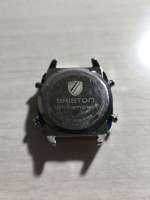 Часы Briston streamliner digital