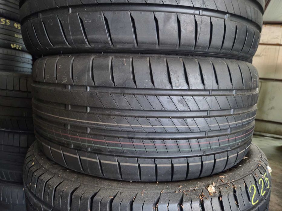 4 Anvelope VARA - 235/35/19 91Y - Bridgestone Potenza Sport - NOU - DOT 2024 !