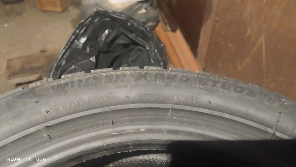 Зимни шина шипами