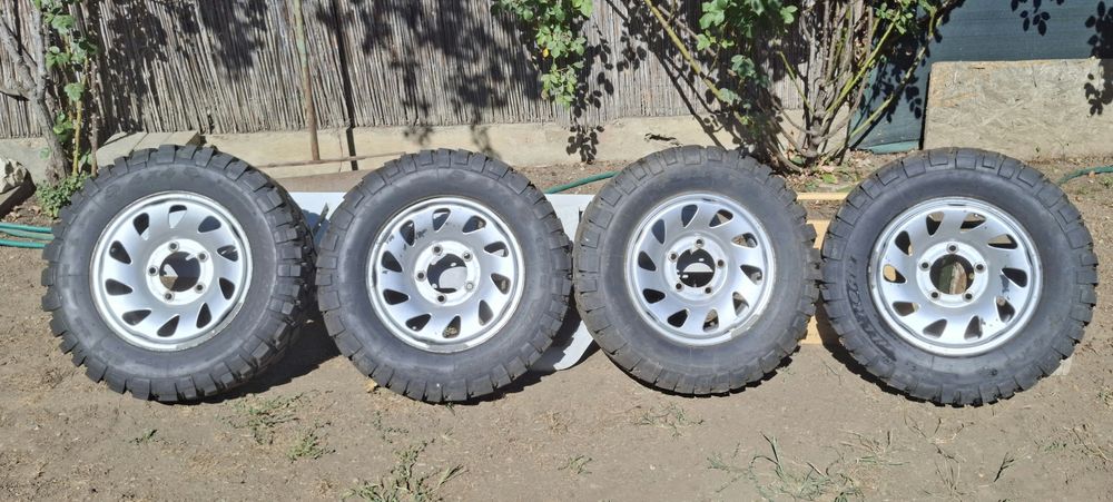 Set 4 Roti Off-Road Suzuki Jimny / Vitara 205/70 R15 Lemmerz + Barbier