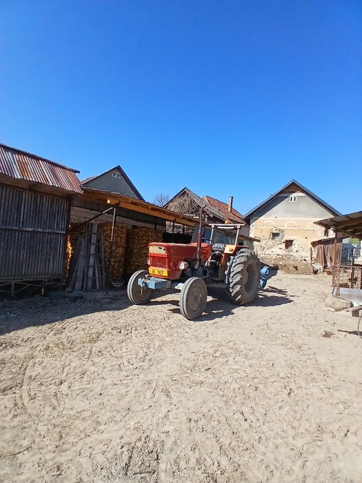 Fiat de 555 motor in 4 cilindri