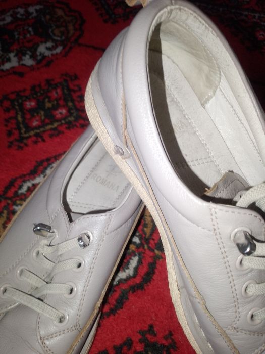 Kurtka uzungina yengilgina,