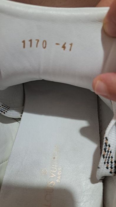 Adidasi Luis Vuitton