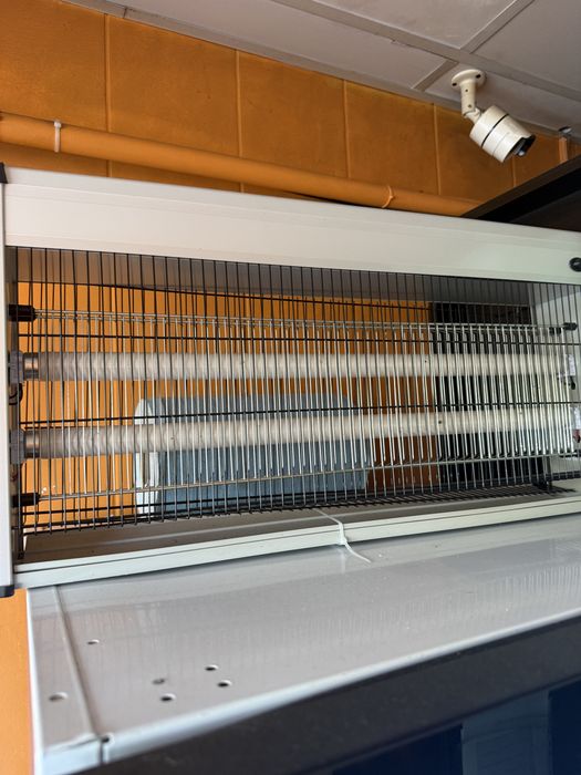 Aparat electric cu uv insecte