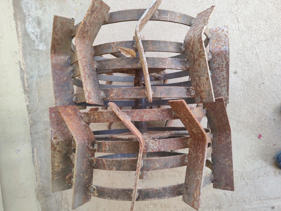 Продам колеса для плуга.