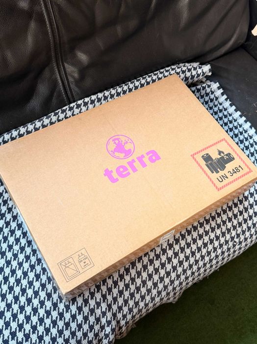 Laptop Terra Mobile 1517R v2, i5-1335U, 16GB DDR5, SSD 1TB NVMe, Win11 Pro – NOU SIGILAT