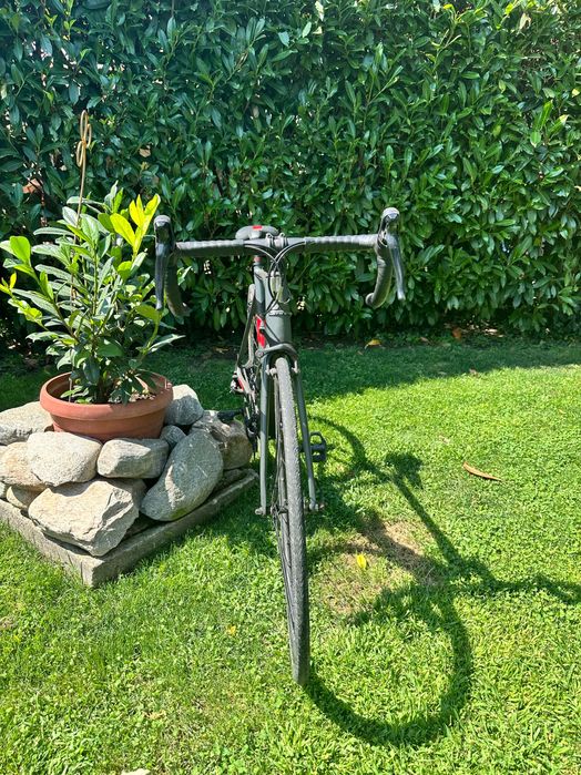 Шосеен бегач пълен карбон Carrera Virago Carbon Road Bike – Пълен карбон – Shimano Sora – Tektro – Размер M/L  цена 620€