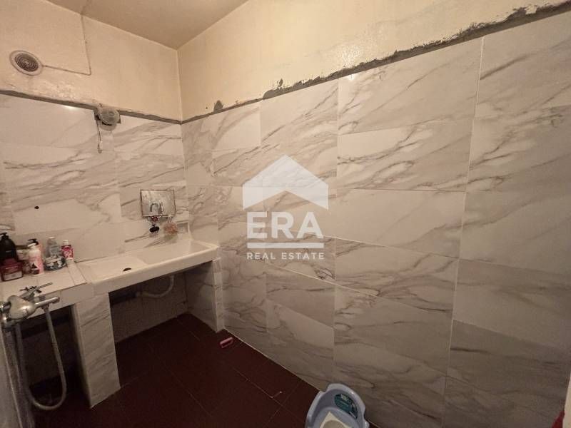 Продава се Етаж от къща в Хасково, Училищни - 260 кв.м за 326 €/кв.м - Снимка #4