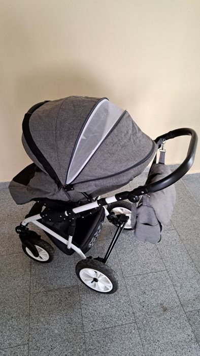 Продавам количка Gusio Florenz 2 в 1
Отлично състояние, без забележки,