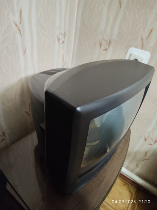 Телевизор продам