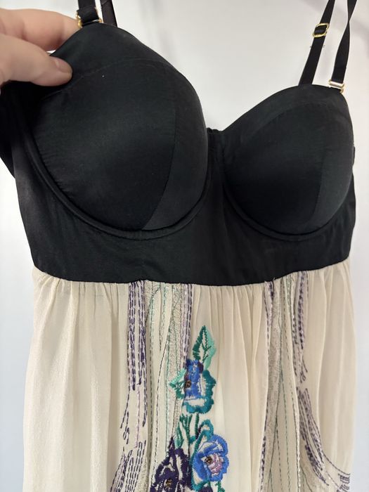 Rochie Guess ocazie matase brodata corset