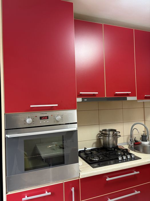 Cuptor electric incorporabil electrolux