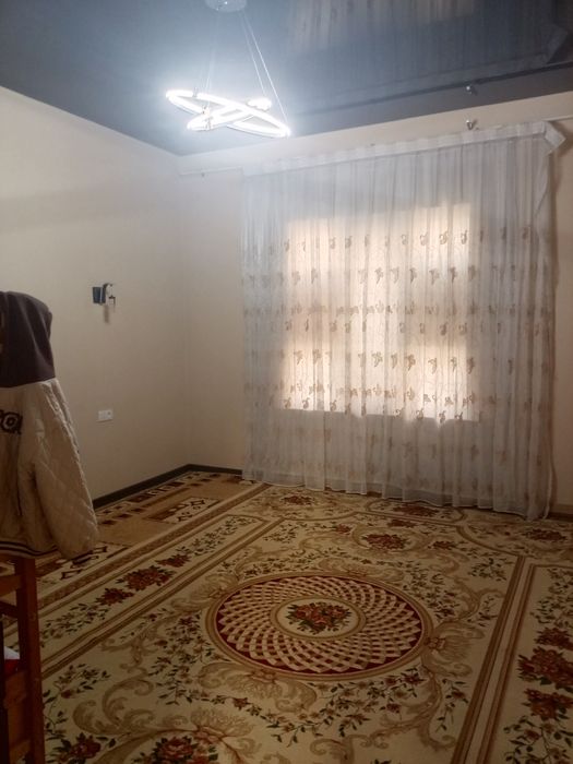 Toshmi postidan 5km kirganda hovli sotiladi