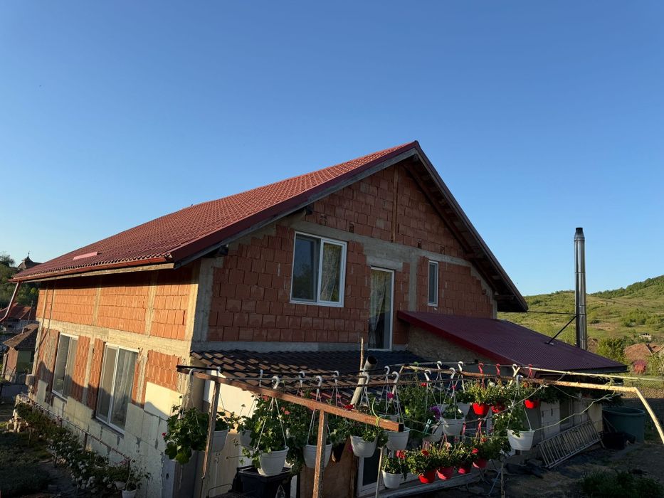 Vând casă în Vișea com.Jucu