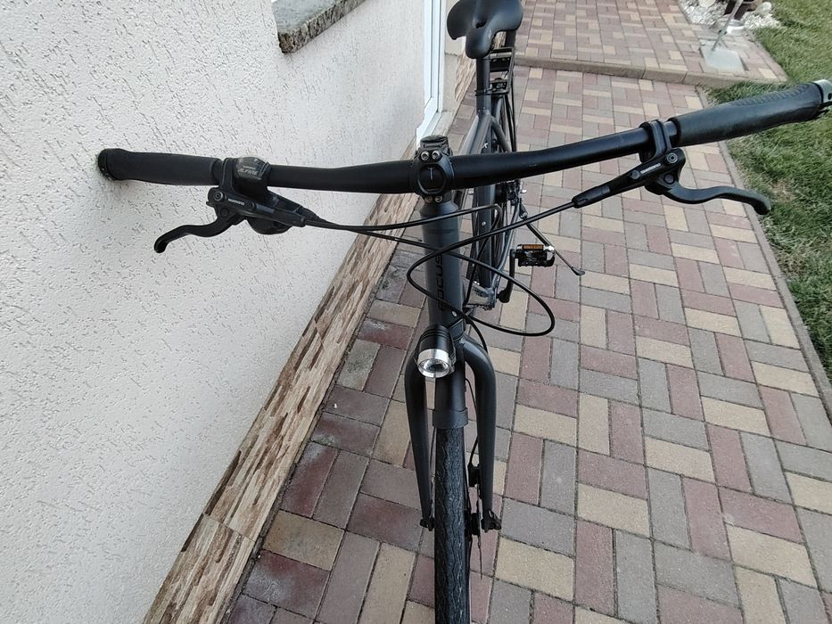 Bicicleta Focus Planet pe curea