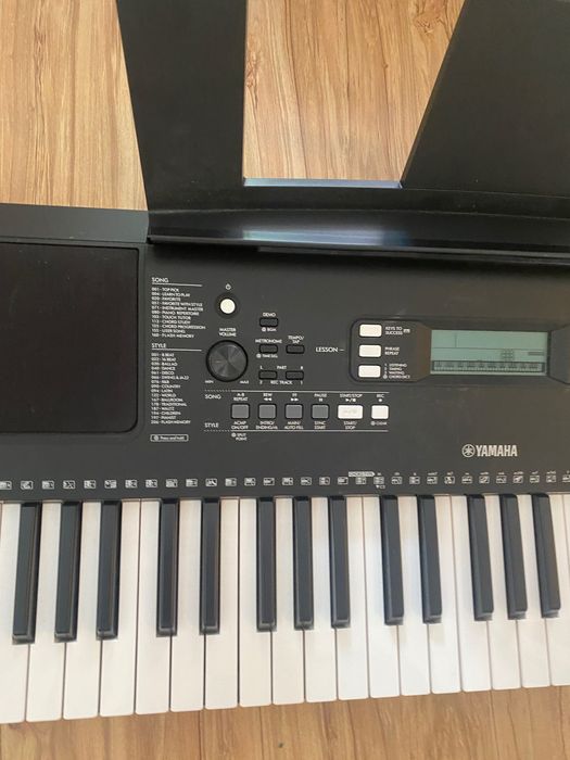 Keyboard Yamaha PSR-E373