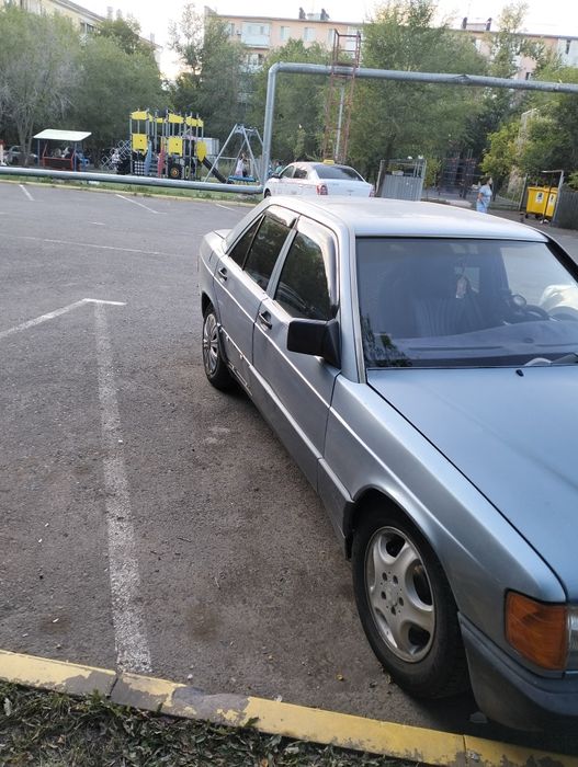 Продам Мерседес 190