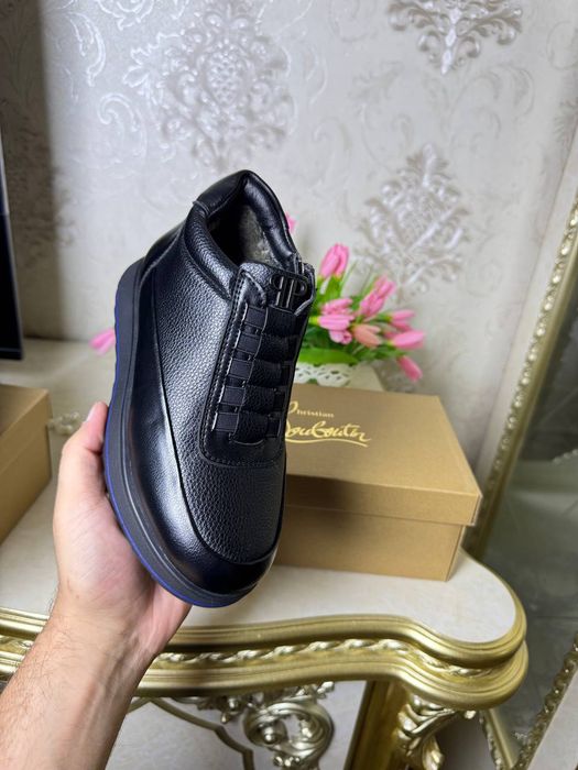 LOUBOUTIN детские сапожки с красными подошве