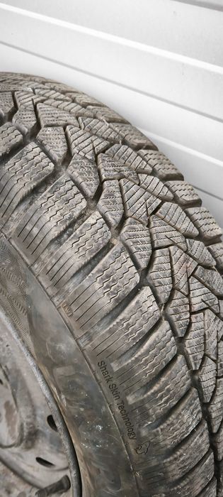 Зимни гуми унироял