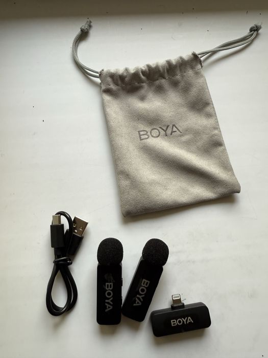 Отличные петлички профисиональные BOYA лайтнинг