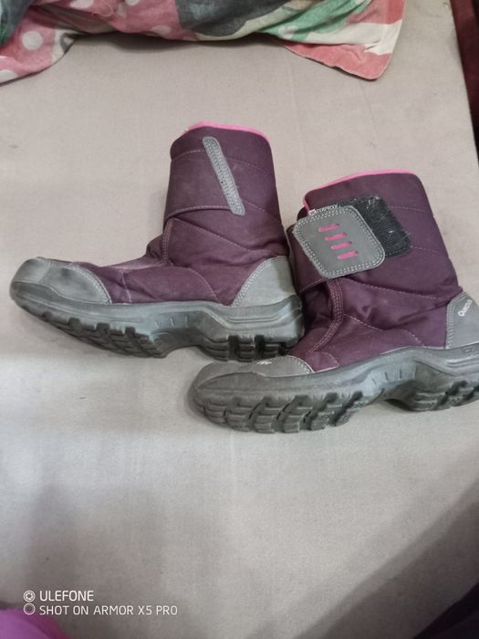 Детски обувки зимни за момиче .