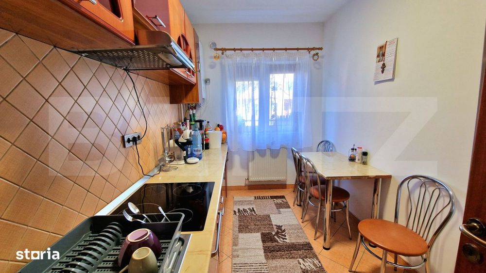Apartament cu 2 dormitoare, balcon inchis, parter inalt, parcare, zona