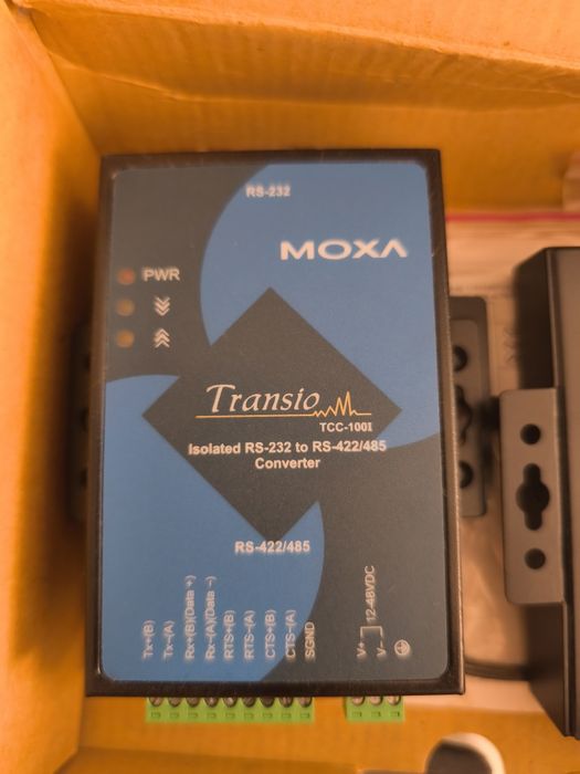 Преобразователь TCC-100I moxa