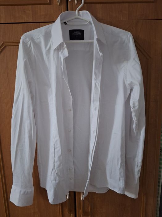 Camasi diverse culori marimea XS/S