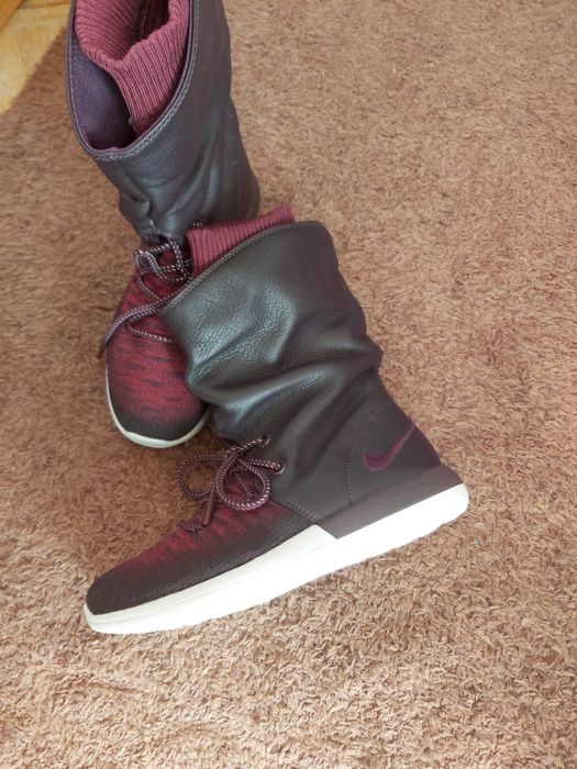 Дамски спортни БОТУШИ