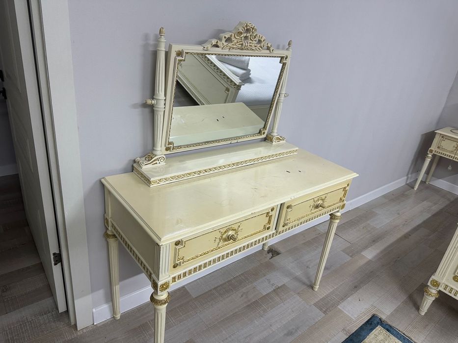 Спальный  гарнитур в сборе.