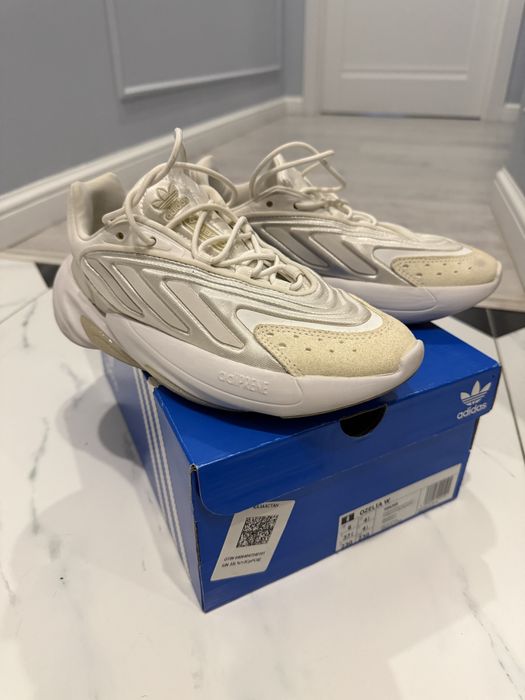 Кроссовки Adidas, 36 размер