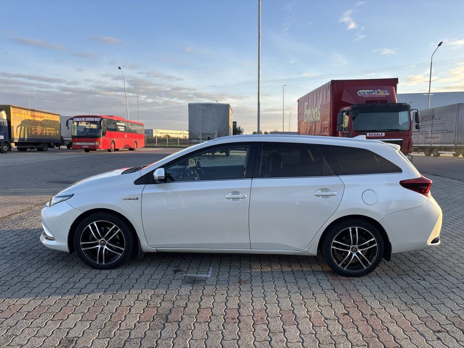 TOYOTA Auris 2016 — imagine 2