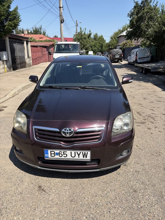 TOYOTA Avensis