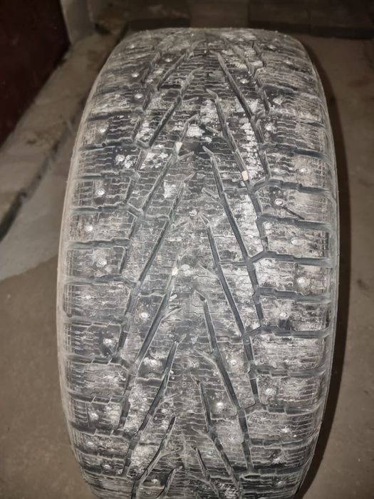 285/60 R18  продам зимние шины