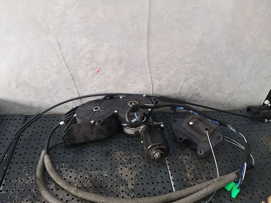 Mecanism usa culisanta stanga peugeot expert 3 9808246880 01066063005