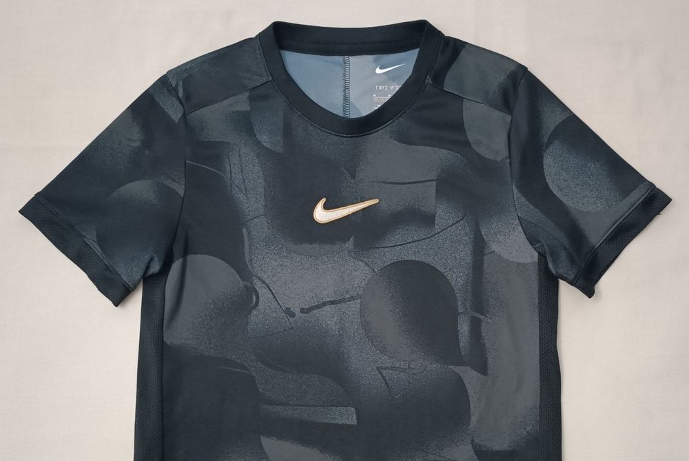 Nike DRI-FIT Tee оригинална тениска ръст 137-147см Найк спорт фланелка