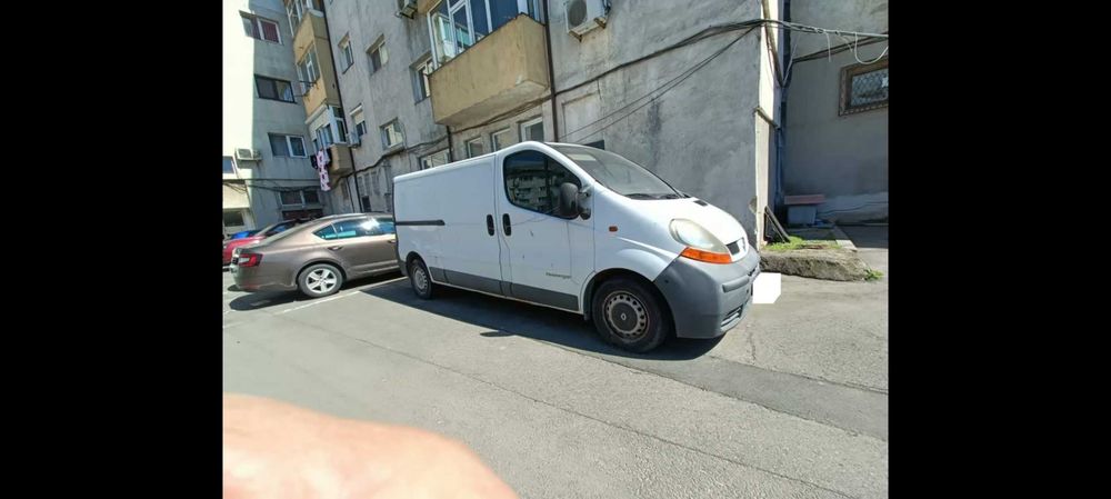 RENAULT Trafic 0 — imagine 4