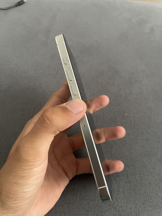Продам iPhone 16 Pro Max