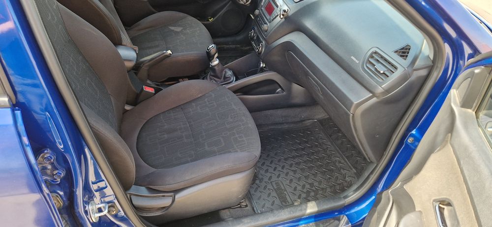 П р о д а м  kia rio