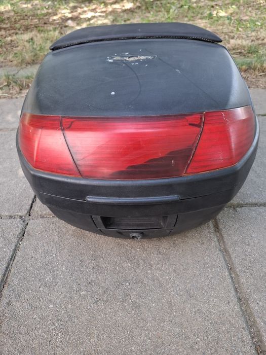 Модуларна каска - нова и куфар за мотор